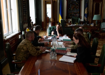 Зеленський заявив про початок реформи в армії (ФОТО)
