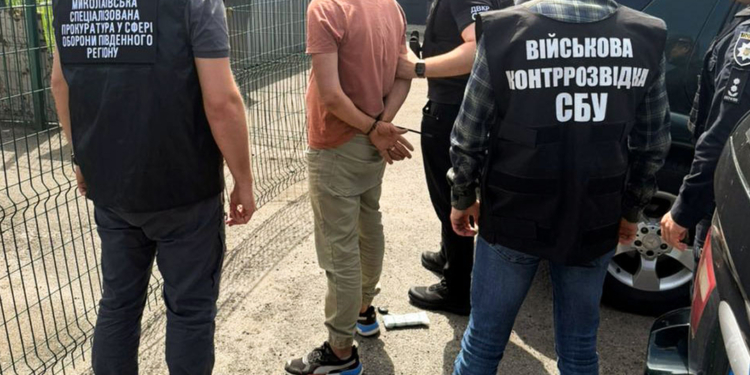 На Миколаївщині чоловік продавав автомобілі, призначені для ЗСУ. Йому загрожує 7 років в’язниці з конфіскацією (ФОТО)