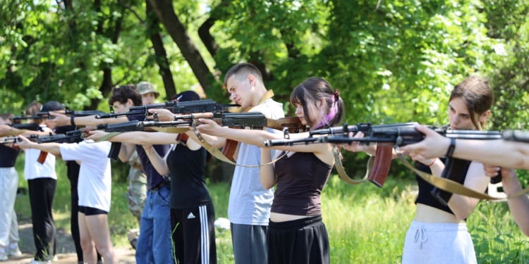 «Покоління стійкості»: на Миколаївщині відбувся молодіжний вишкіл (ФОТО)
