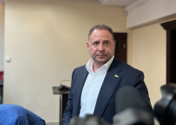 Суд щодо Єрмака продовжиться завтра. Що він сказав сьогодні – журналістам і Червінському