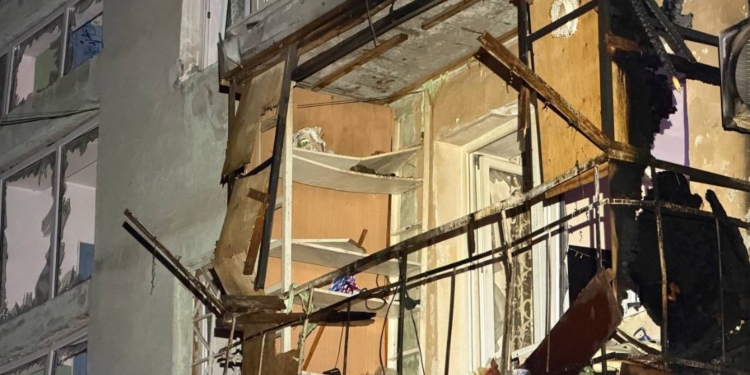 Одесі дрон влучив у 9-поверхівку (ФОТО, ВІДЕО)