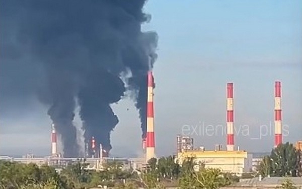 Зеленський офіційно підтвердив, що завод у Чебоксарах уражений українськими «Фламінго» (ВІДЕО)
