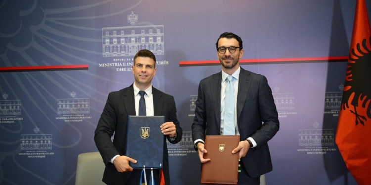 Україна та Албанія відкривають автомобільне сполучення між країнами: підписано Угоду