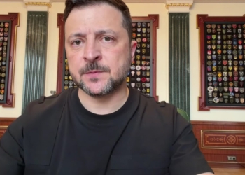 «Вкотре Путін зі своїм божевіллям «перемогли» життя звичайних дітей, житлові будинки, поліклініку в Києві» – 22 людини загинули, зокрема двоє дітей, – Зеленський (ВІДЕО)