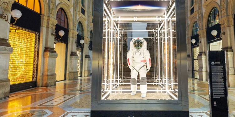 Астронавти експедиції «Артеміда IV» на Місяці носитимуть одяг від Prada (ФОТО)