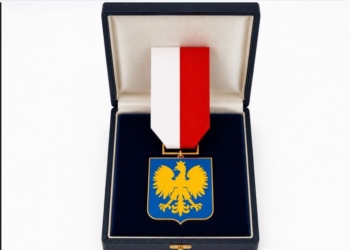 Активісти у Польщі вирішили заснувати свій орден і нагородити Зеленського