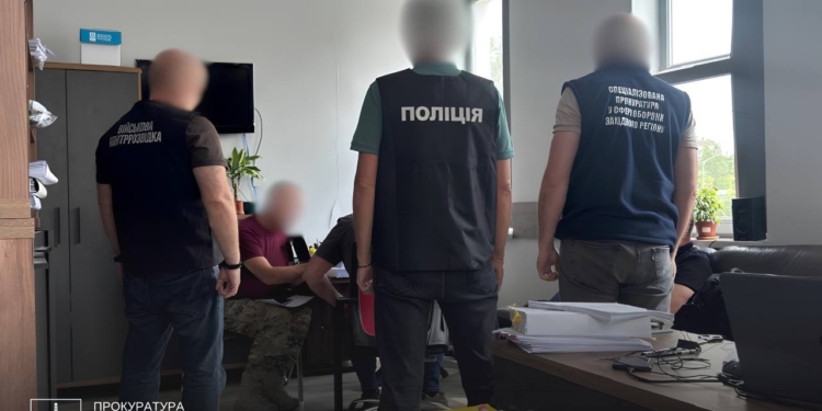 За майже 80 млн грн бойових виплат без підстав підозру оголосили екскомандиру бригади ТрО