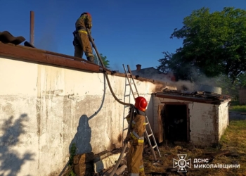 Із 21 пожежі на Миколаївщині за добу дві сталися через російські атаки
