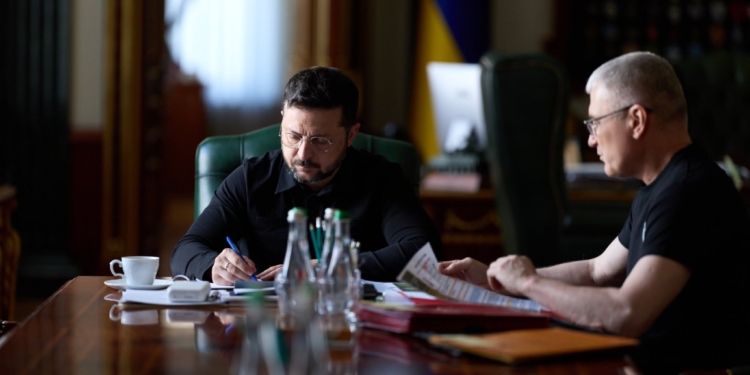 Біля Петербурга було знищено 60 тис тонн боєприпасів – Зеленський про те, куди вже прилітало і куди ще буде
