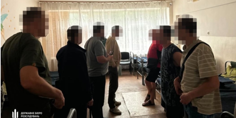 ДБР розслідує знущання з мобілізованих у Миколаївському ТЦК (ФОТО)