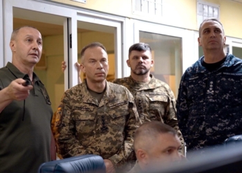 Сирський приїхав у ПК “Південь” – закликав берегти ресурси за нестачі ППО та ракет