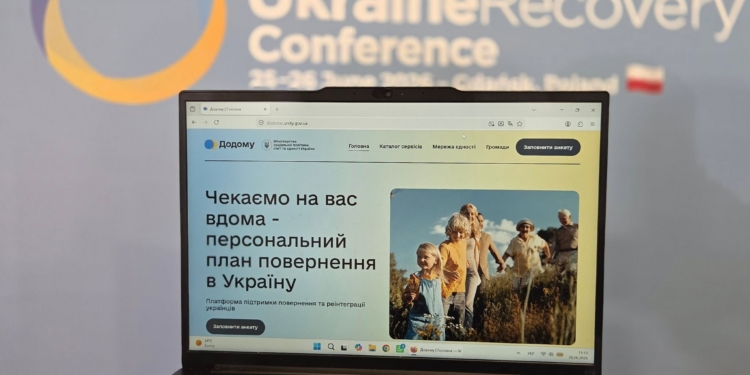 Мінсоцполітики запустило цифрову платформу «Додому» – для українців за кордоном, які обмірковують повернення до України