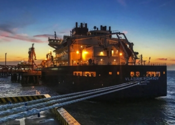 Росія продовжує нарощувати використання тіньового флоту для експорту LNG в обхід західних санкцій – Bloomberg