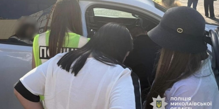 У Миколаєві викрили медсестру, яка за $6 тис обіцяла сфабрикувати штучну інвалідність (ФОТО)