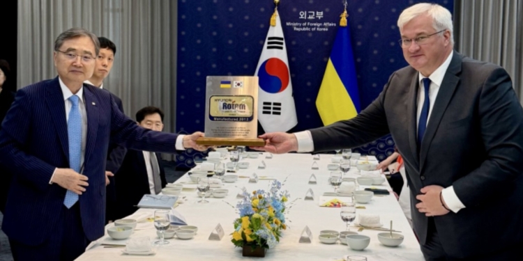 Сибіга у Південній Кореї домовлявся про співпрацю під час та після війни (ВІДЕО)