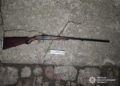 На Миколаївщині чоловік застрелив прив’язане на подвір’ї сусідки цуценя. Каже – обізнався (ФОТО)