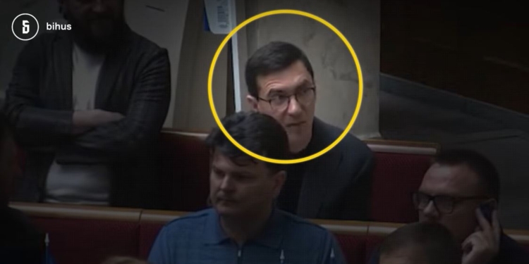 Заступник Арахамії нардеп Мотовиловець орендує 180-метрову квартиру біля Золотих воріт. Найцікавіше – в кого (ВІДЕО)