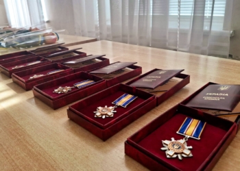 Назавжди в строю: родинам загиблих миколаївських гвардійців передано державні нагороди (ФОТО)