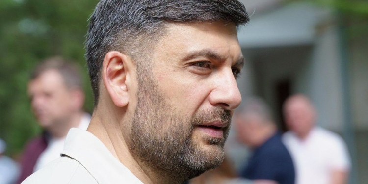 Гройсман нагадав про себе і теж відмовився від польської нагороди