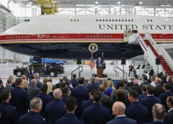 Трамп похизувався новим літаком з шаленою вартістю польоту за годину (ФОТО)