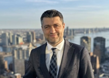 Скандал. Посол України на Кіпрі подав у відставку і звинуватив Сибігу