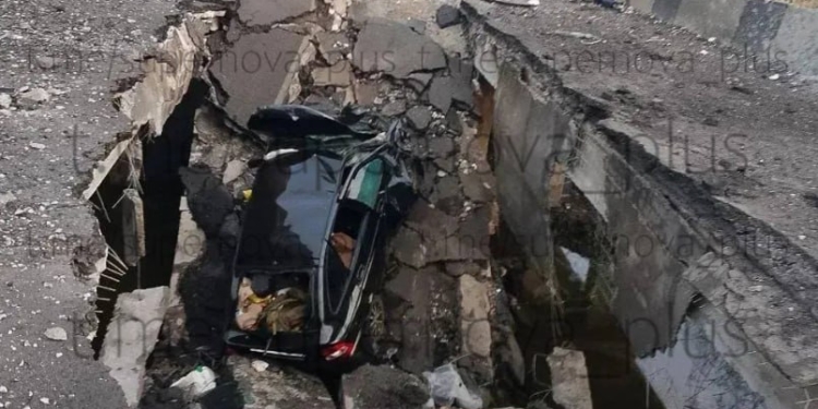 У Мережі показали стан Генічеського мосту через Арабатську стрілку після ураження українськими дронами (ФОТО)