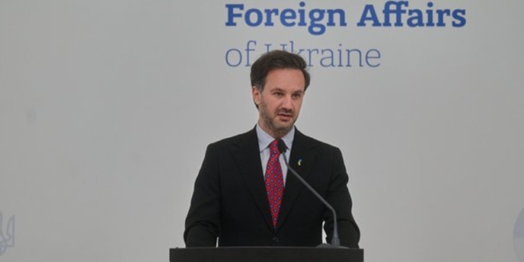 За “гострими заголовками” йде  “спокійна дипломатична робота”, – МЗС України про польську кризу