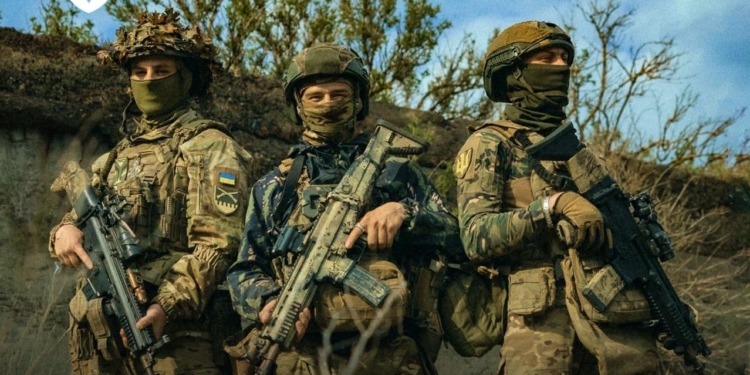 Про звільнення за вислугою і виплати – в Міноборони роз’яснюють оголошену трансформацію