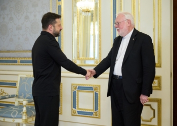 Зеленський зустрівся з секретарем Святого Престолу, архієпископом Полом Річардом Галлагером – про що говорили