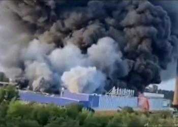 Росіяни вдарили по “Епіцентру” у Кривому Розі – це був єдиний будівельний гіпермаркет в місті (ВІДЕО)