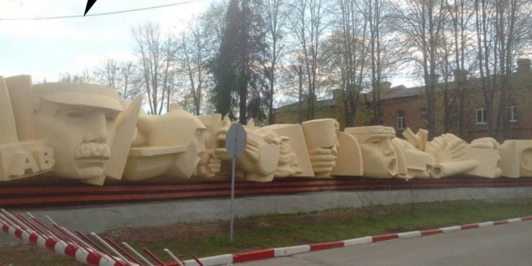 Українські дрони атакували бригаду ракетників під Санкт-Петербургом (ВІДЕО)