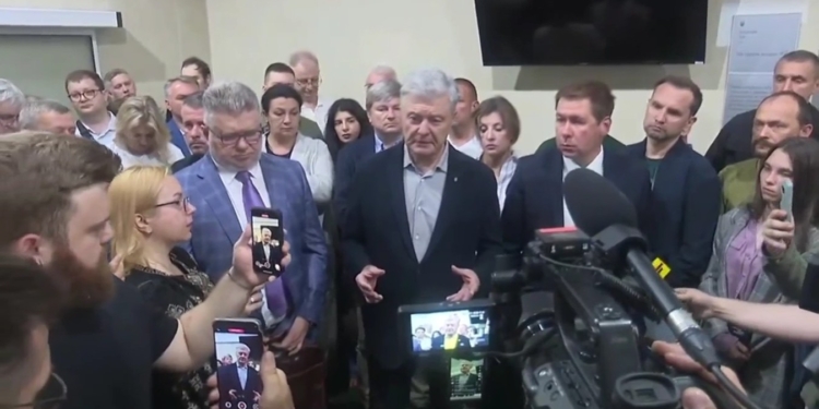 Верховний Суд відмовив Порошенку у скасуванні санкцій – політик заявив, що через це Україні не відкриють сьомий кластер, і що він подасть касацію (ВІДЕО)