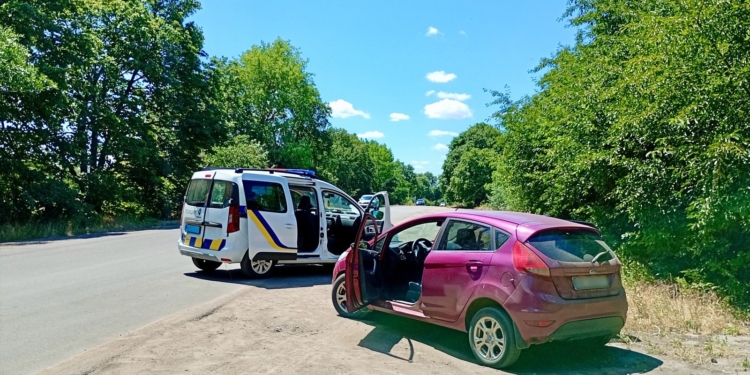 Не полегшуйте життя крадіям авто: мешканка Первомайська втратила свою автівку, залишивши ключі в замку запалення (ФОТО)