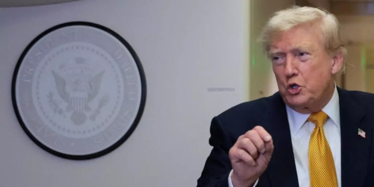 Трамп заявив, що США стануть «вартовими протоки» і братимуть гроші за безпеку Ормузу