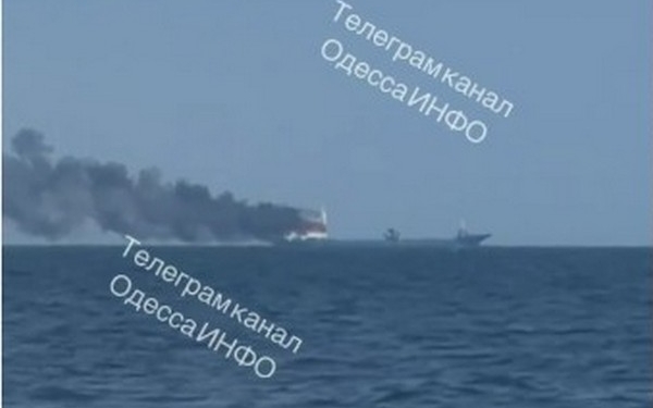 Росіянці знов атакували іноземне цивільне судно на рейді Великої Одеси – загинув капітан
