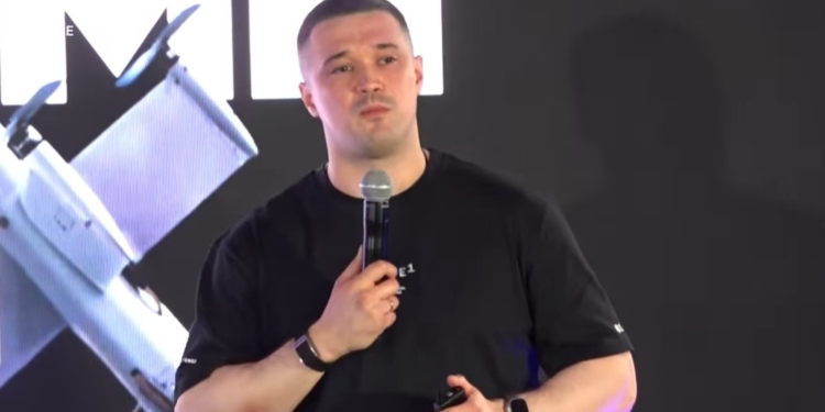 Федоров дає брифінг на площі (ВІДЕО)
