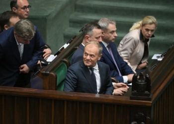 Туск привітав рішення Зеленського щодо Волині та закликав до діалогу