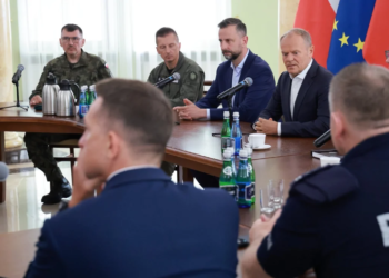 Туск заявив, що вони б збили російську ракету. Але не встигли. І згадав Зеленського