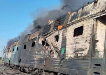 Російський дрон знову атакував пасажирський поїзд на Запоріжжі (ФОТО)