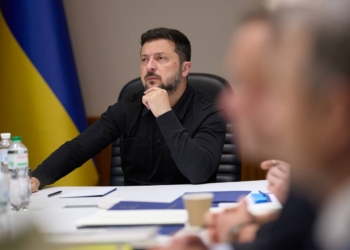 Зеленський провів спеціальну Ставку: напряму поспілкувалися виробники зброї та командири корпусів