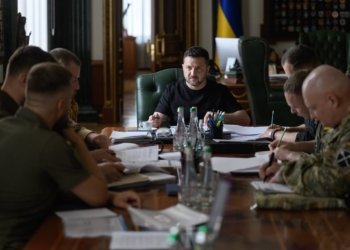 Дистанція українських дипстрайків вже більше ніж 3 тис км, сьогодні оновили перелік цілей, – Зеленський (ФОТО)