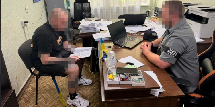 Звільненому з полону “азовцю” повідомили про підозру – просився у “Вагнер”, здав офіцера, якого і закатували