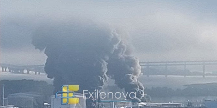 У Санкт-Петербурзі атакований і горить портовий нафтовий термінал (ВІДЕО)