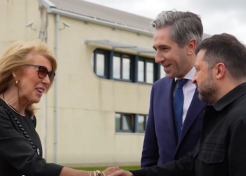 Зеленський прибув до Ірландії. Мета візиту (ВІДЕО)