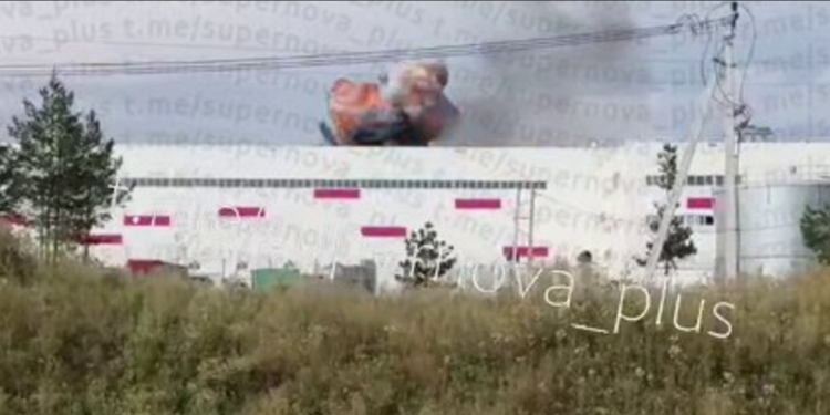 Дрони долетіли до складу Wildberries в Сарапулі, що в російській Удмуртії (ВІДЕО)