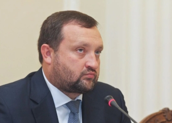 Ексвіцепрем’єр України Арбузов, який втік після Революції Гідності, балотуватиметься до Держдуми рф