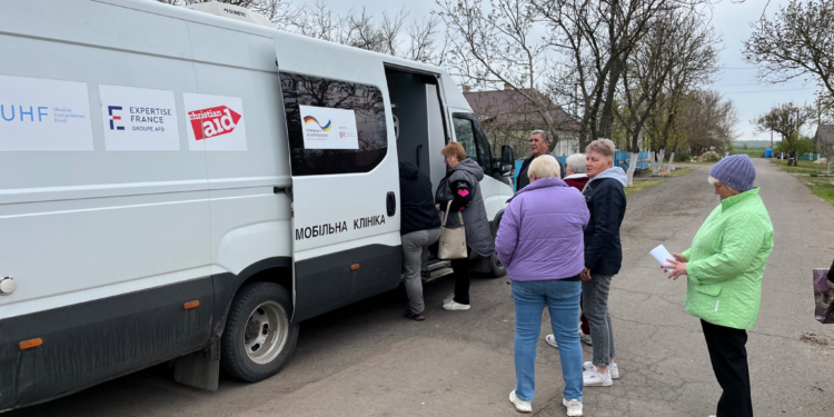 Мобільні клініки надали медичну допомогу 1 718 жителям Миколаївщини