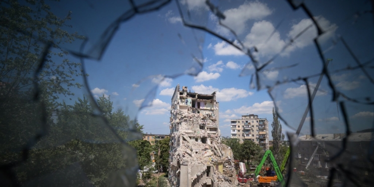 «Терор – це єдине, що в них залишилося як аргумент не зупиняти війну» – Зеленський прокоментував вчорашні і сьогоднішні російські удари (ФОТО)