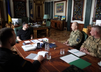 Зеленський продовжив зустрічі з командирами корпусів – говорили про захист Херсону та Дніпровщини (ФОТО)