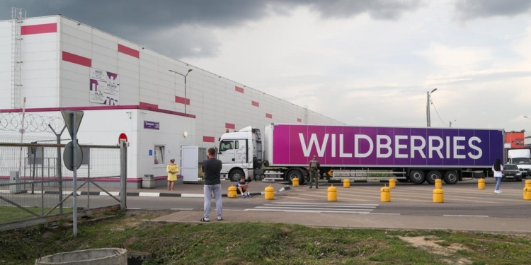 Wildberries хоче викупити у Казахстані всі наявні склади і активно будується у сусідніх з РФ країнах